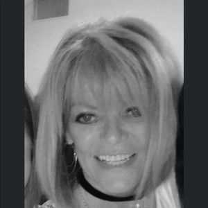 Meet your Posher, Carmela